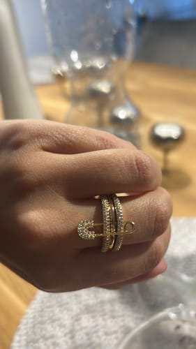 Customer photo review of „LOVE, SMILE, Happiness “ RING MIT SICHERHEITSNADEL