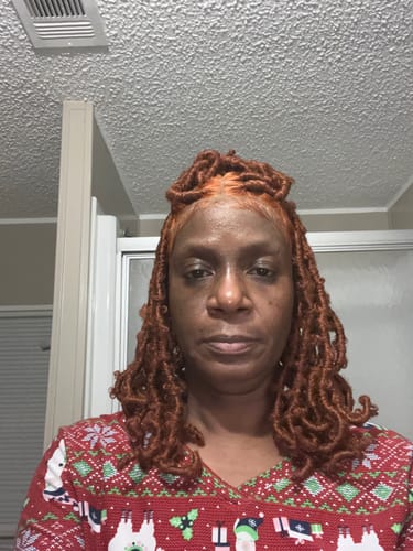 Customer photo review of Short Butterfly Locs - Rebecca