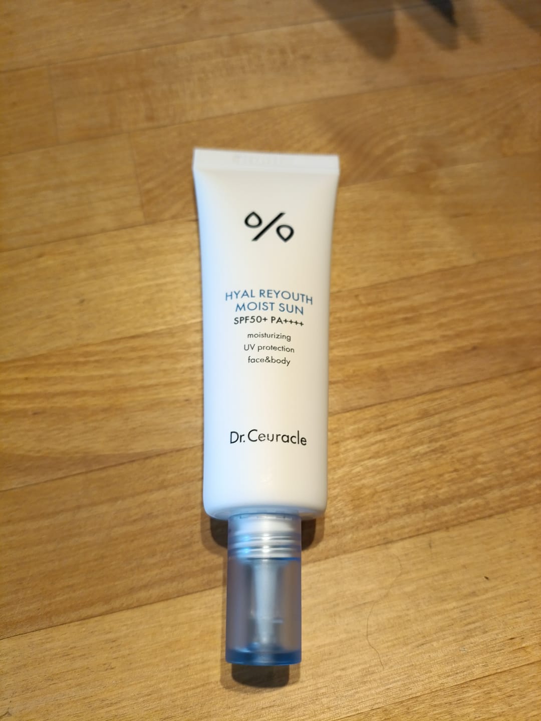 Customer photo review of Saules aizsargkrēms ar hialuronskābi Dr.Ceuracle Hyal Reyouth Moist Sun SPF 50+ PA++++