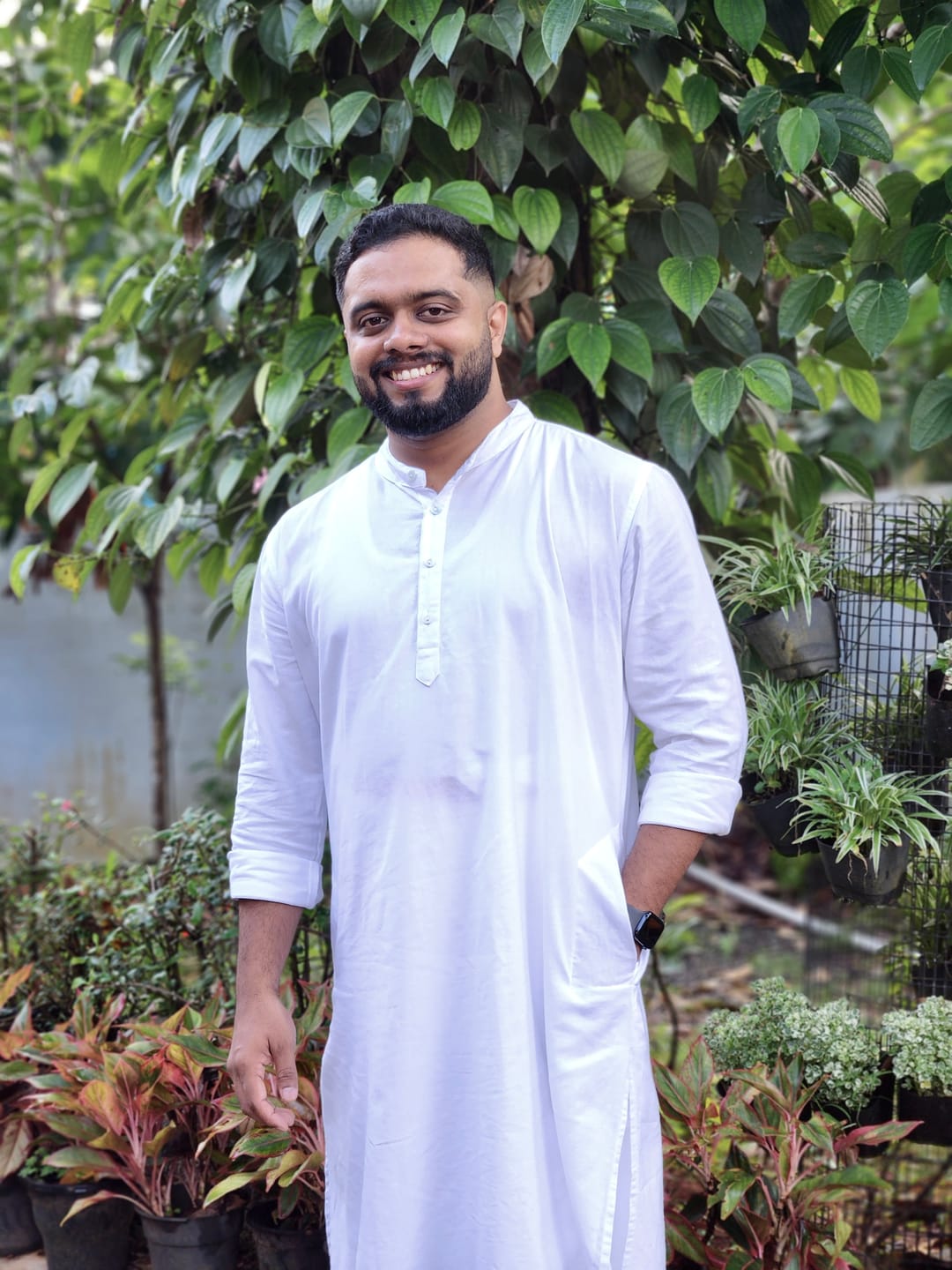 Customer photo review of White Airy Linen Long Kurta