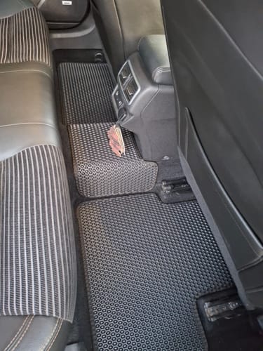 Customer photo review of Dywaniki samochodowe na zamówienie - Przód i tył