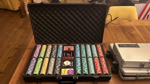 Customer photo review of Poker Case Aluminium Black 1000 PRO