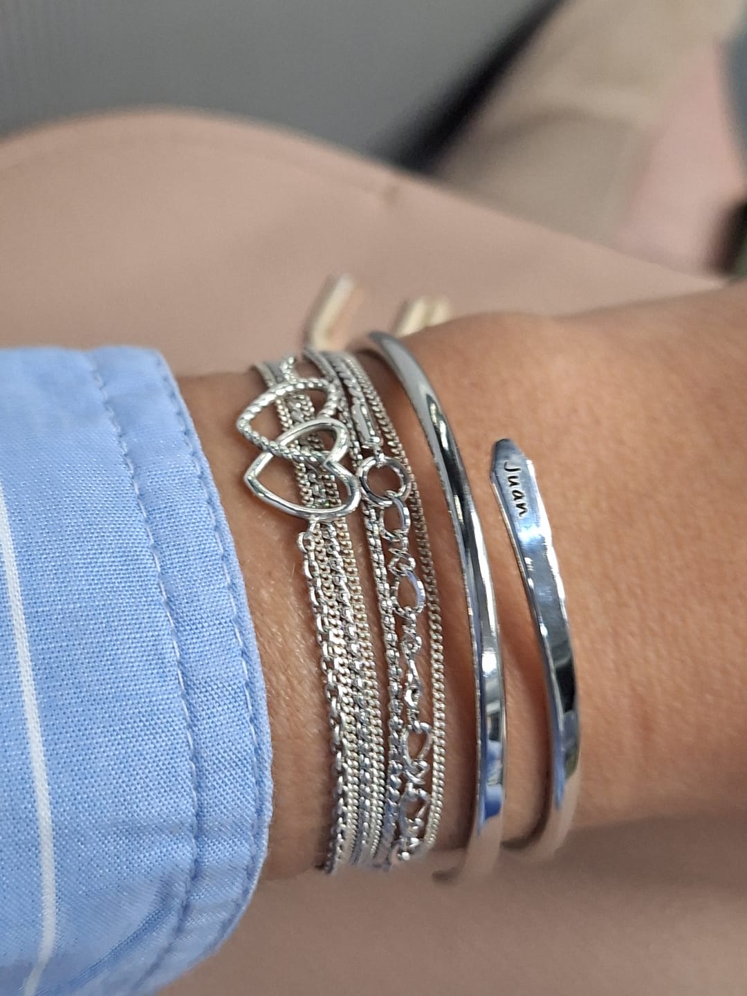 Customer photo review of Pulsera con dos nombres