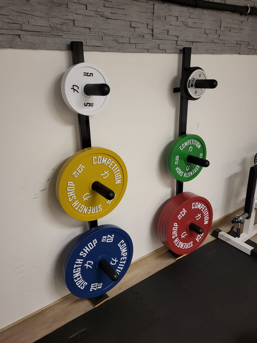Customer photo review of Strength Shop Calibrated Plates Sets 157.5kg, 159kg or 459kg - IPF Approved