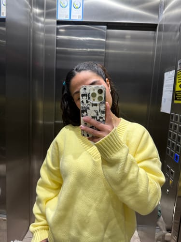 Customer photo review of SWEATER HAILEY AMARILLO