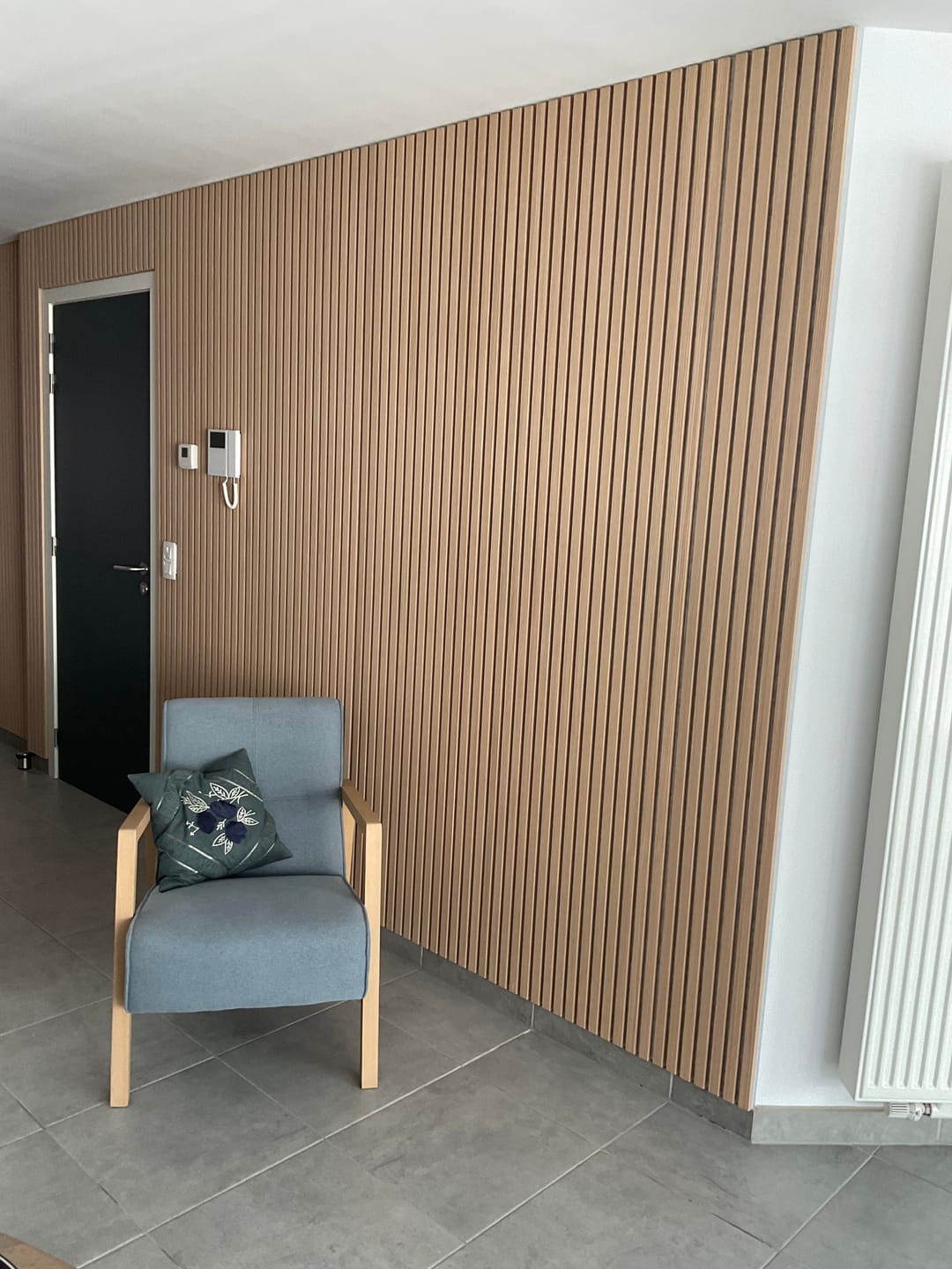 Customer photo review of AkuPanel Naturel Eiken-Hout met Grijs Vilt | 240cm x 60cm | 3-zijdig écht houtfineer