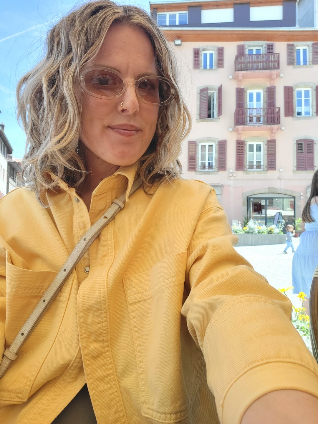 Customer photo review of Lunettes recyclées ovales transparentes verres nudes