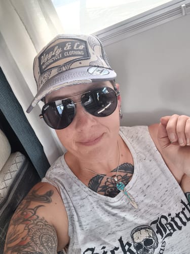 Customer photo review of U&C Aviator Sunglasses