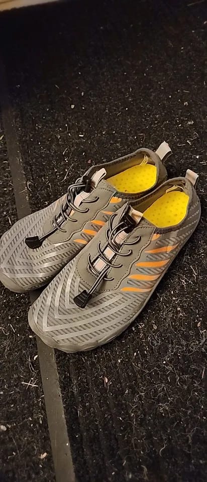 Customer photo review of Comfort Barefoot Shoes