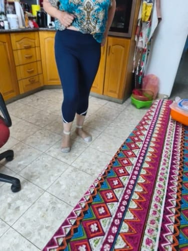 Customer photo review of Legging Court Femme Taille Haute Gainant