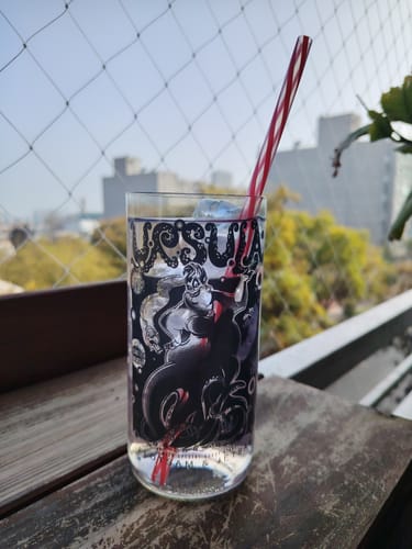 Customer photo review of Disney Villains: On Tour Posters - Juego de 6 Vasos - 500 ml