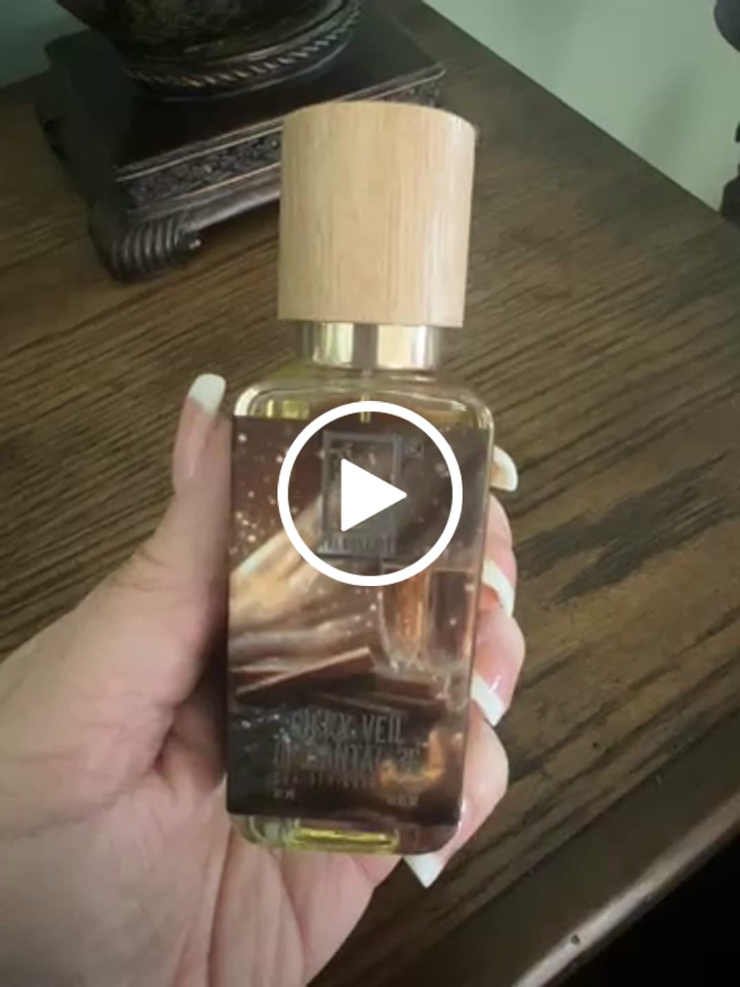 Customer video review of Silky Veil Of Santal 36