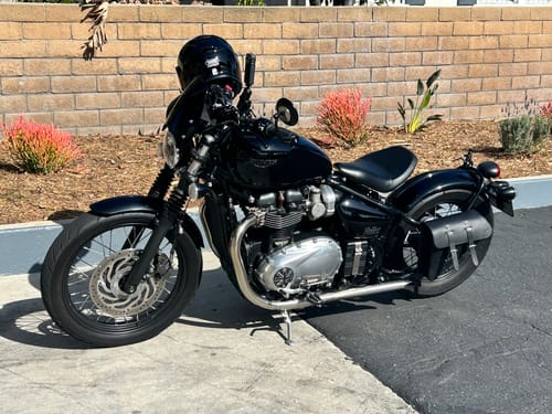 Customer photo review of Triumph Bobber Speedmaster Left Side Solo Bag - TBL01