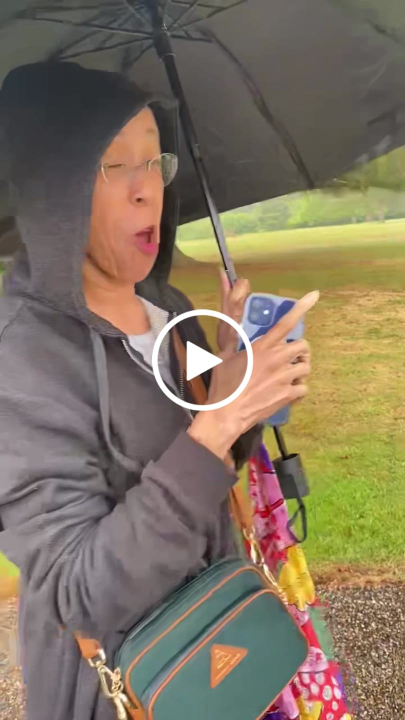Customer video review of Crissy Full Crossbody with Locking Clasps Strap