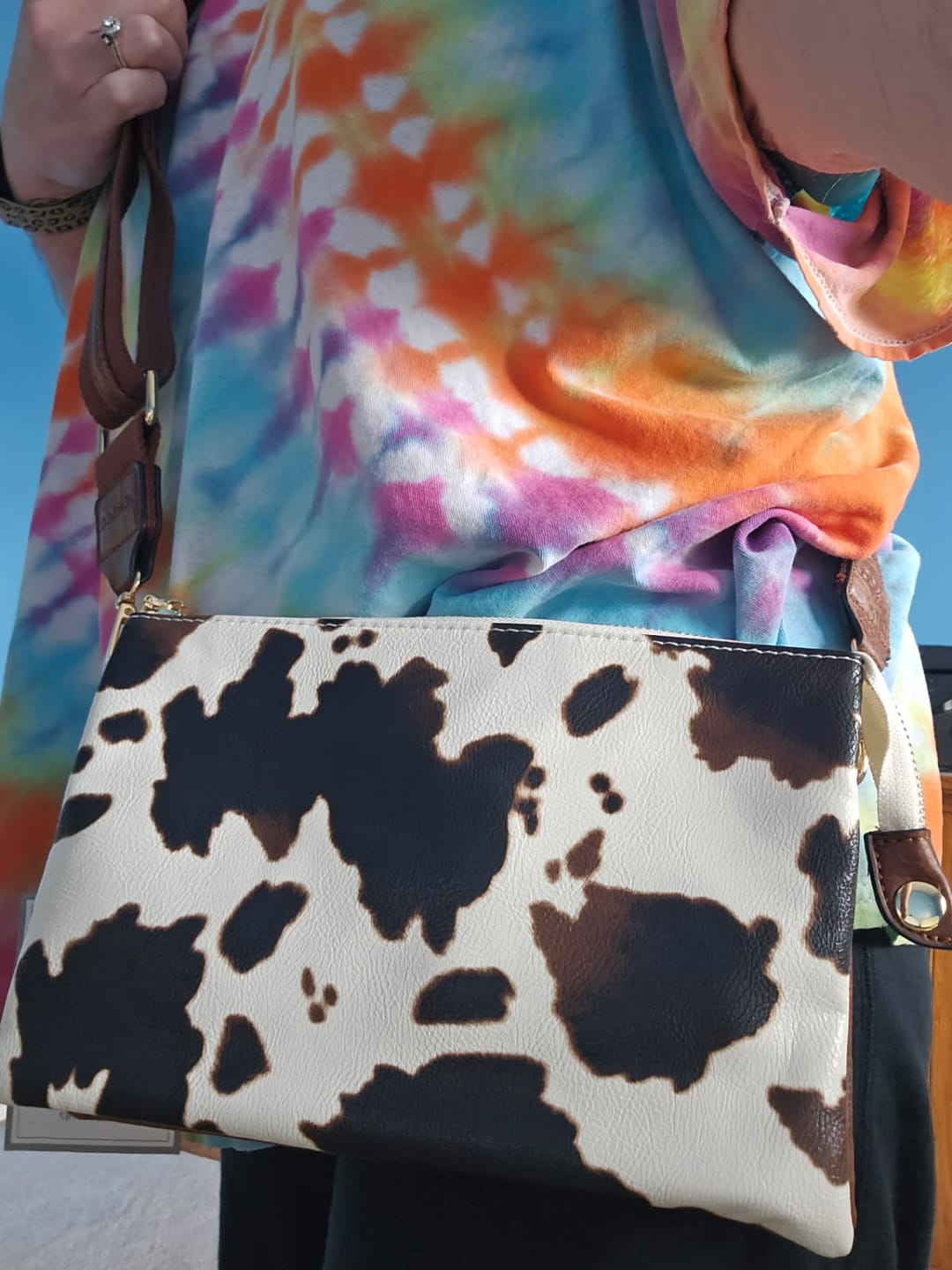 Customer photo review of Izzy Vegan Crossbody