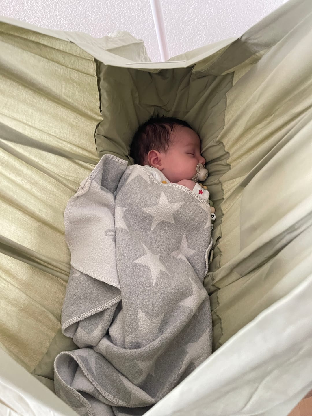 Customer photo review of Federwiege mit Motor & Gestell  - Sternentraum
