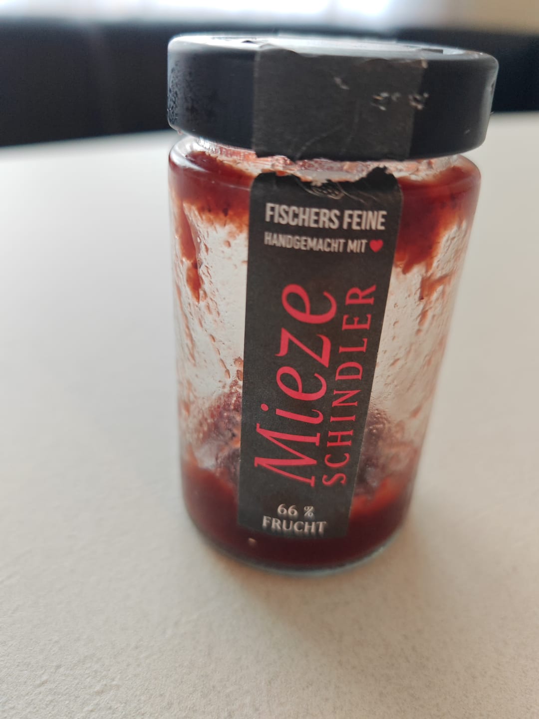 Customer photo review of Erdbeerfruchtaufstrich Mieze Schindler