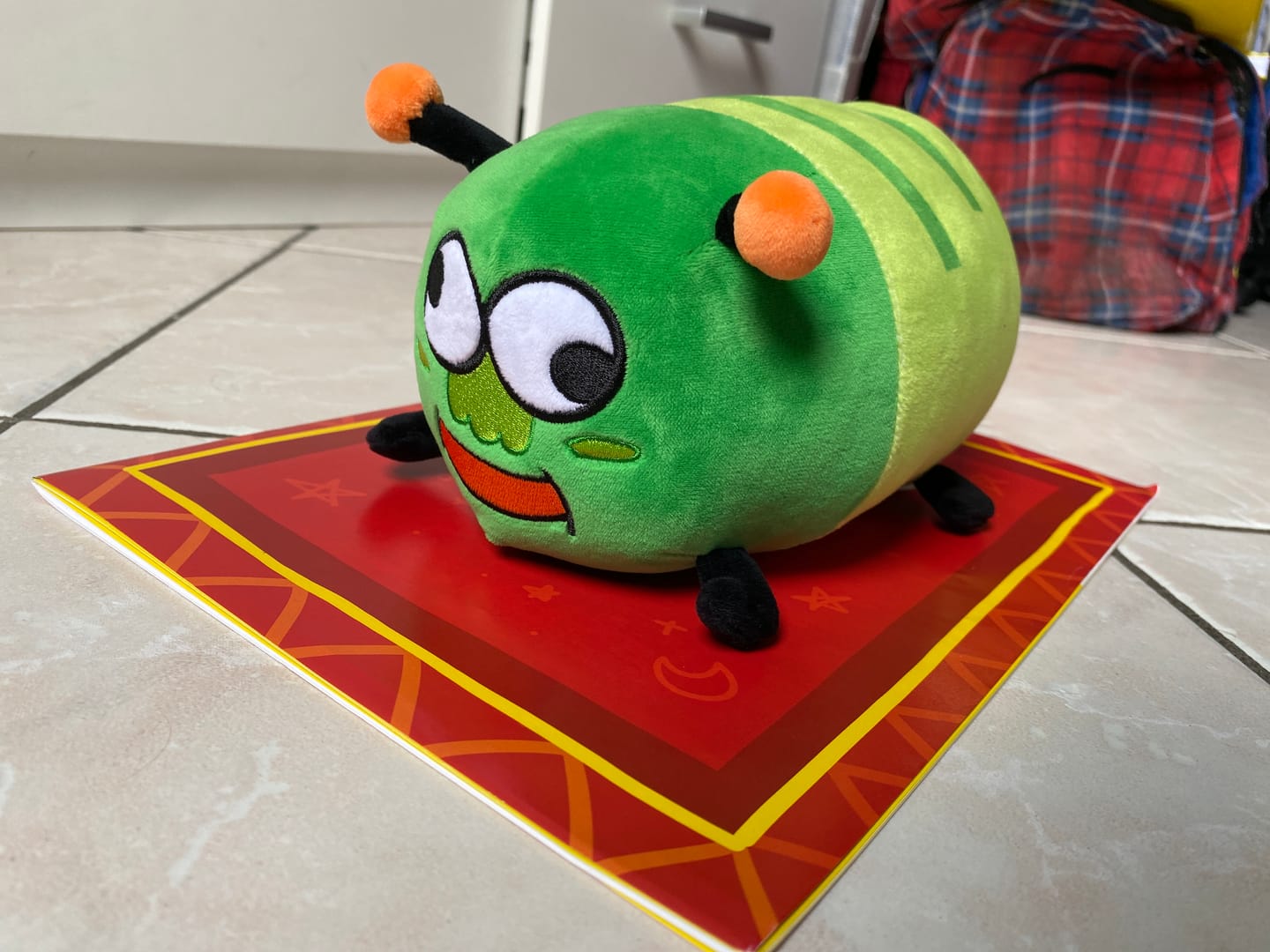 Customer photo review of Peluche Bruco Gianluco + Albo Fumetti e Canzoni!