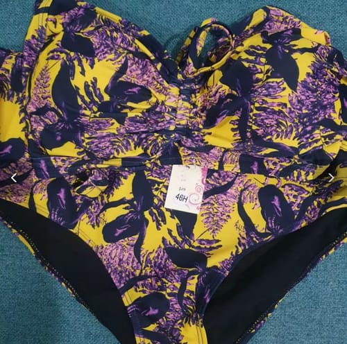 Customer photo review of Maillot de Bain Grande Taille Amincissant 2 Pièces