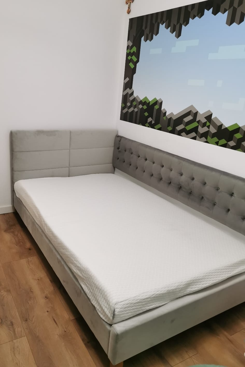 Customer photo review of Pat SIERRA 120x200, stofa catifelata gri deschis - Bluvel 03, somiera inclusa