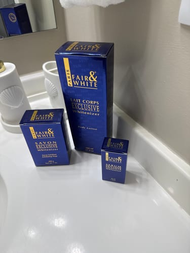 Customer photo review of Fair & White Exclusive Whitenizer Exfoliating Soap 7 oz / 200 gr