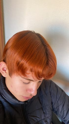 Reseña con foto de un cliente sobre Henna Jamila Hair -  Cobrizo Natural y Duradero  👩🏼‍🦰