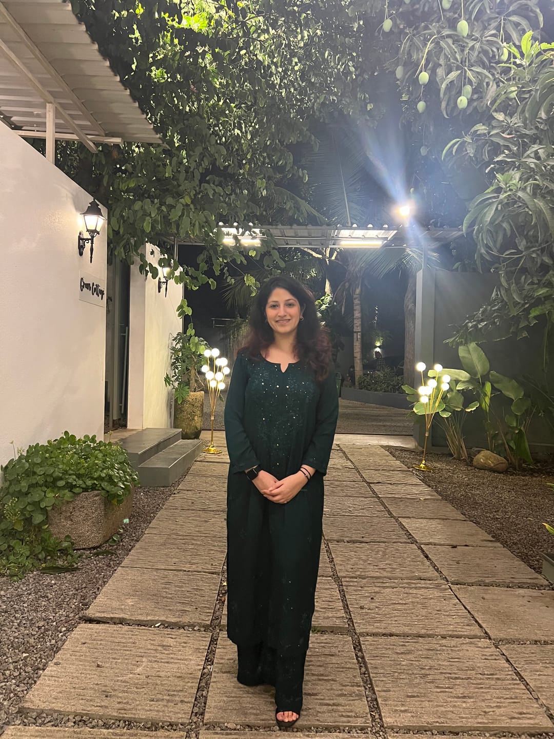 Customer photo review of Bottle Green 2 piece Rayon Mukaish set