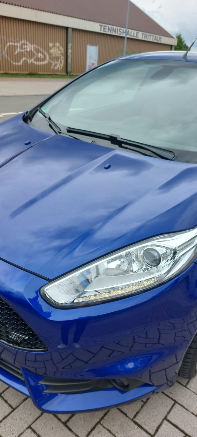 Customer photo review of Genuine Ford Non-Heated 'Mist' Washer Jets (Painted)