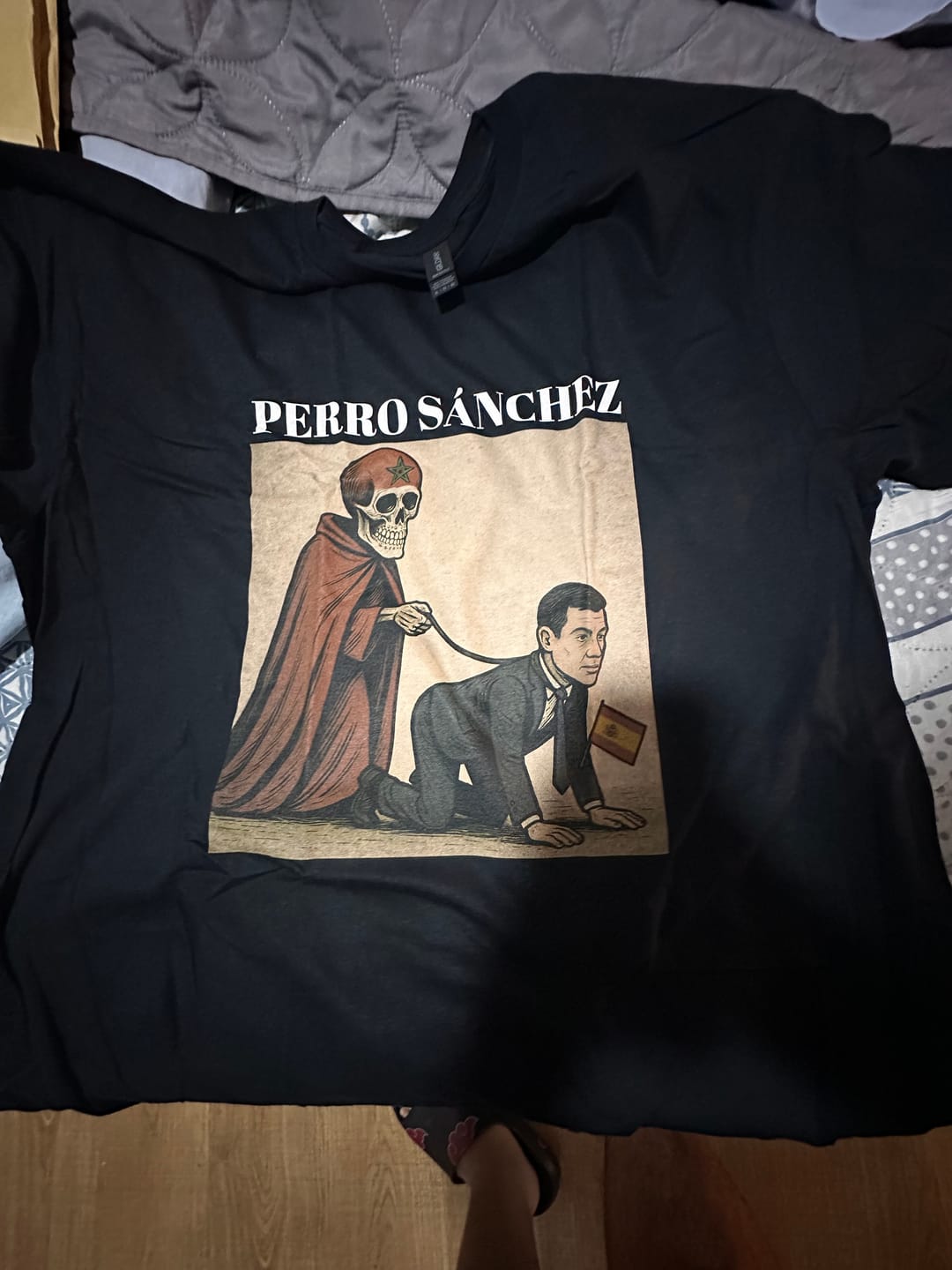 Customer photo review of Perro Sánchez camiseta (unidades limitadas)