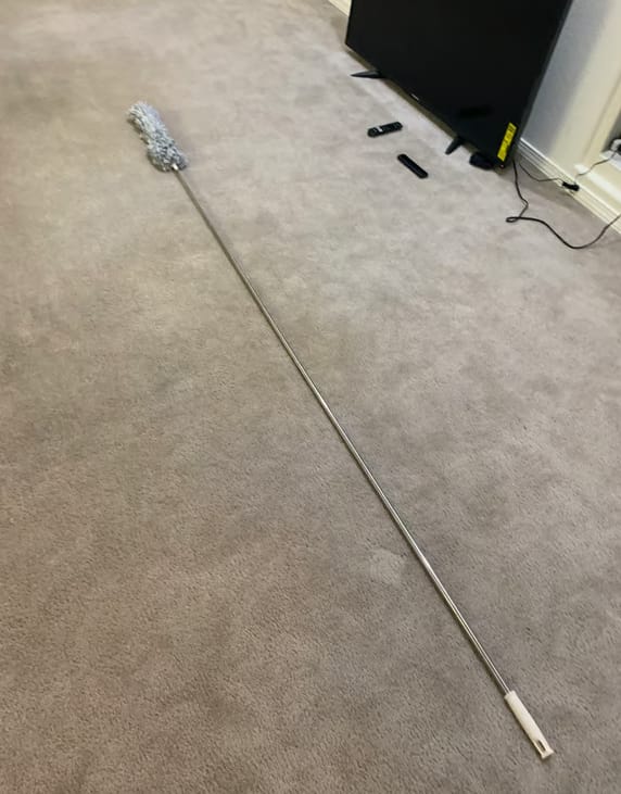 Customer photo review of Magicwipe™ Extendable Duster with 3 Heads