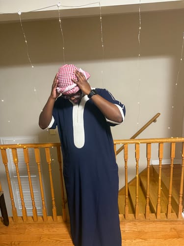 Customer photo review of NAVY WHITE MOROCCAN THOBE