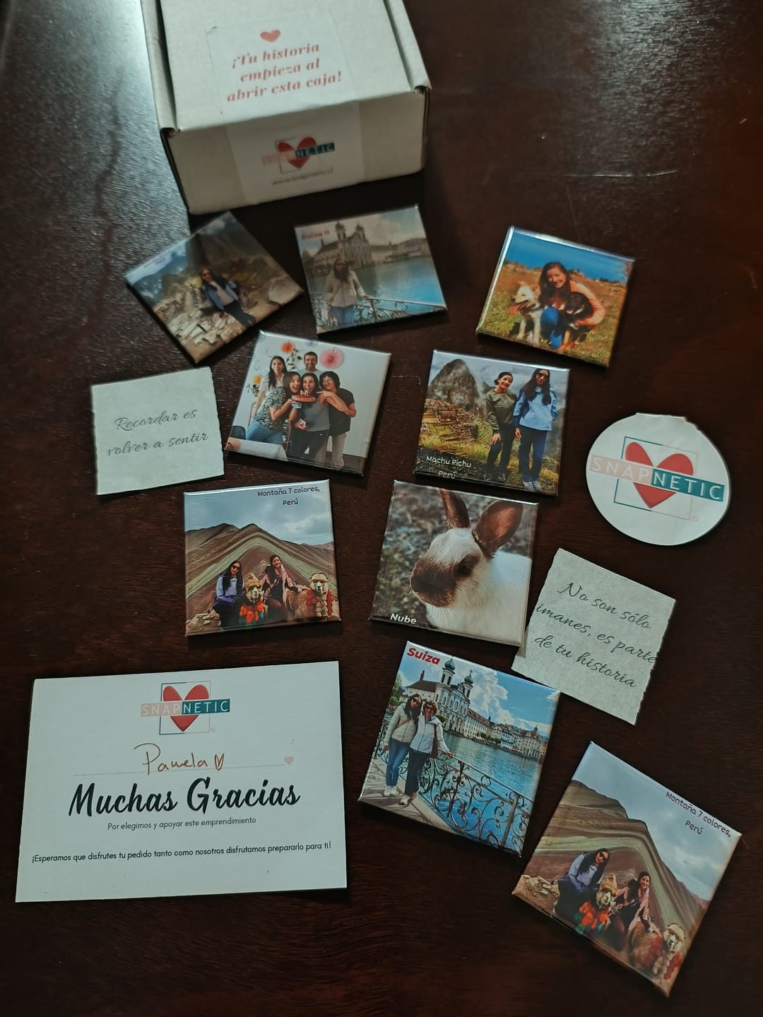 Customer photo review of Pack 9 Imanes personalizados Cuadrados