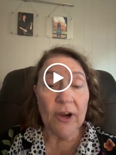 Customer video review of DIVINE9 Facial Serum