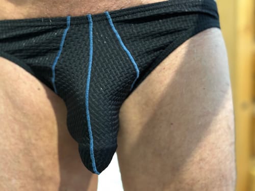 Customer photo review of 3 Pack Men's Ice Silk High-Elastic Breathable Briefs for Sports