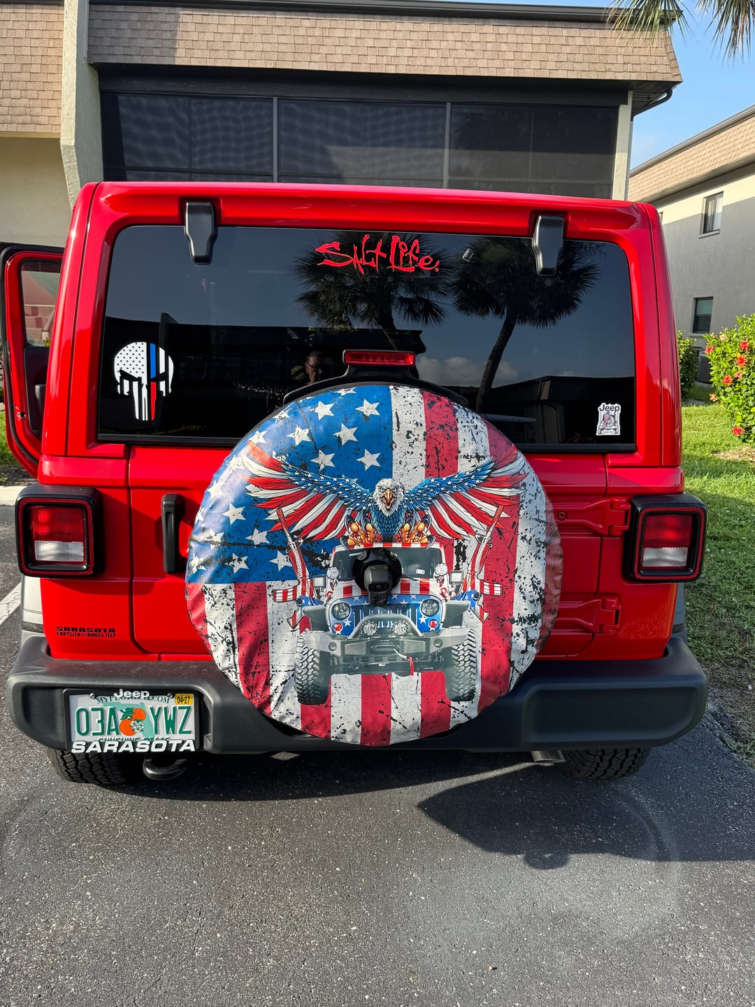 Customer photo review of I Am An American Jeep Automotive Spare Tire Cover