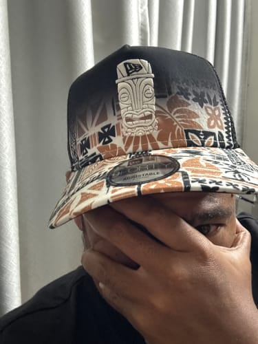 Customer photo review of 9FORTY A-Frame Trucker New Era Marine Life Club Multi Brown Snapback