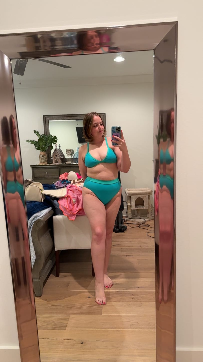 Customer photo review of SERENA Aqua Melon Triangle Bikini Top