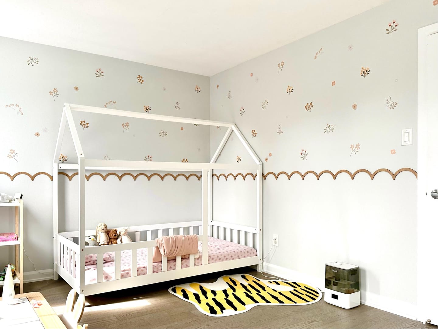 Customer photo review of Quinn Wildflower Wall Decals