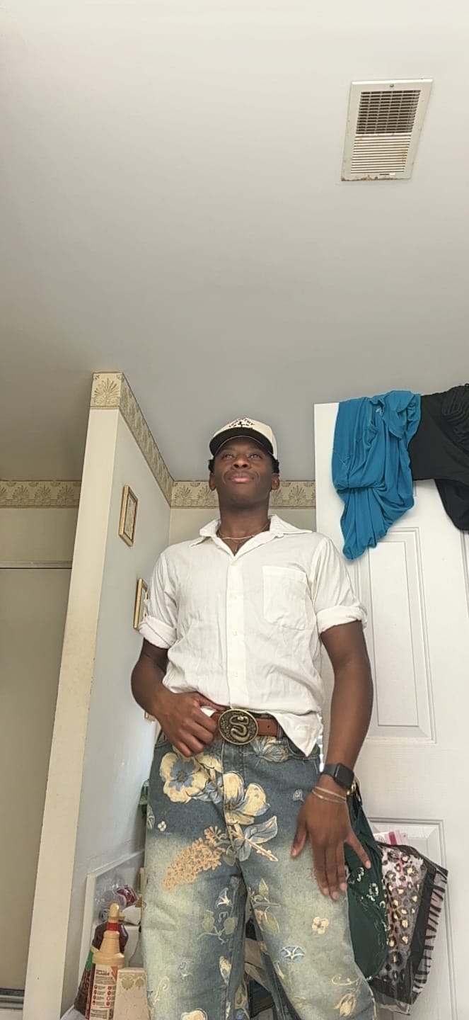 Customer photo review of Aelfric Eden Floral Baggy Jeans