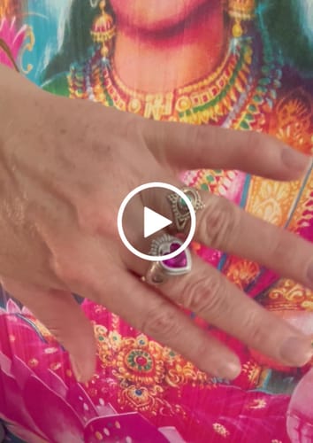 Customer video review of Queen Of Hearts Silver