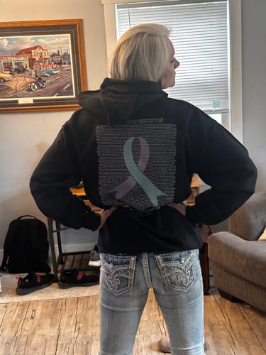 Customer photo review of Round 111 (Unisex Heavy Blend Zip Hoodie | Gildan)