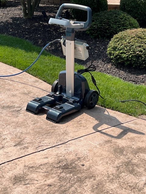 Customer photo review of Maytronics Dolphin M550 Robotic Pool Cleaner