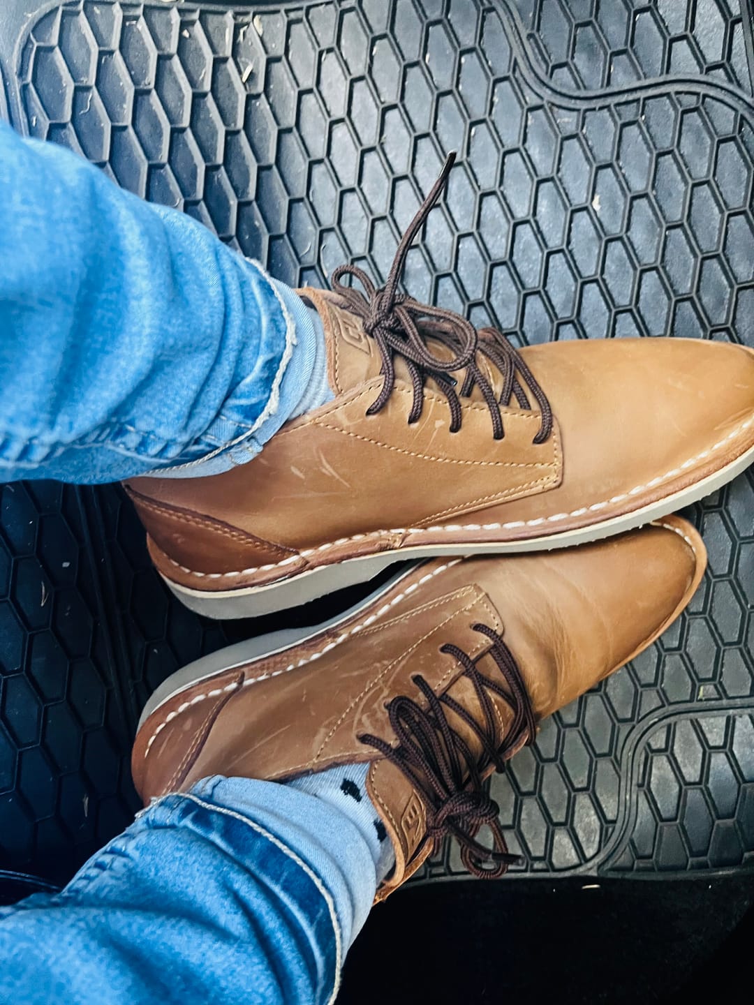 Customer photo review of Lithium Women's Vellie Tan