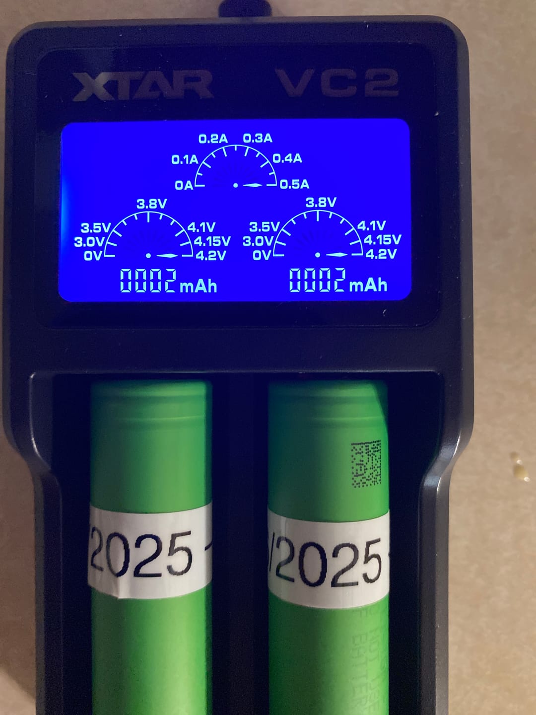 Customer photo review of XTAR VC2 2 Bay Digital Battery Charger