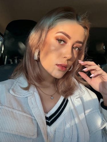 Customer photo review of Flora Lash Kit