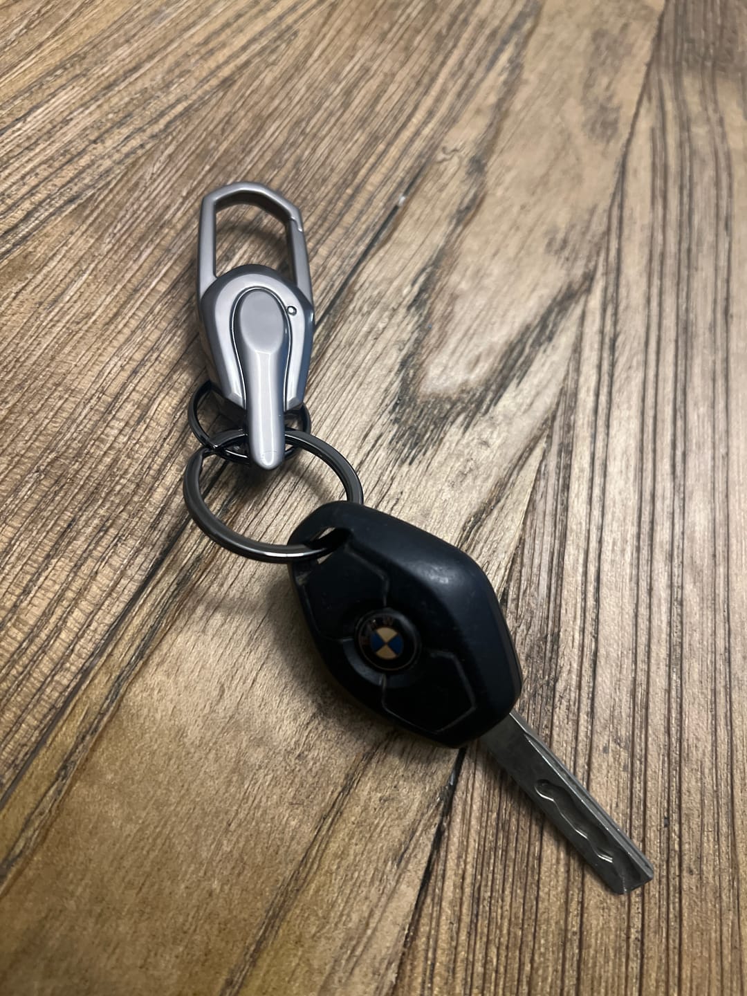 Customer photo review of 80Eighty® Zinc Alloy Keychain