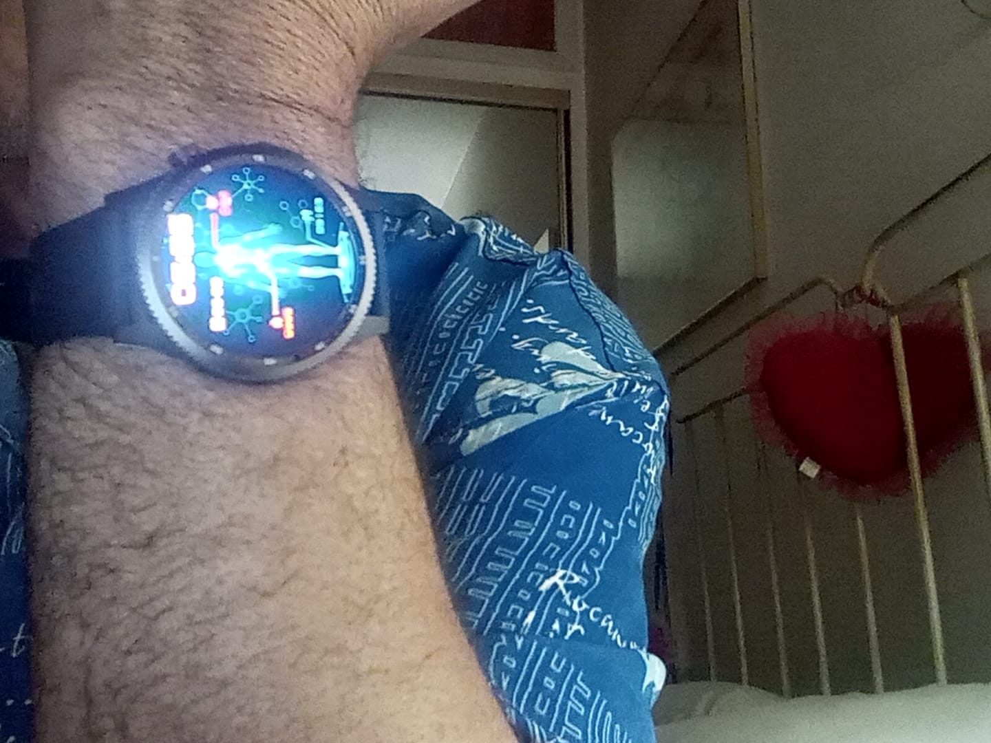 Customer photo review of Fitaos H9 ECG blood glucose Uric acid cholesterol Stress monitoring Smartwatch