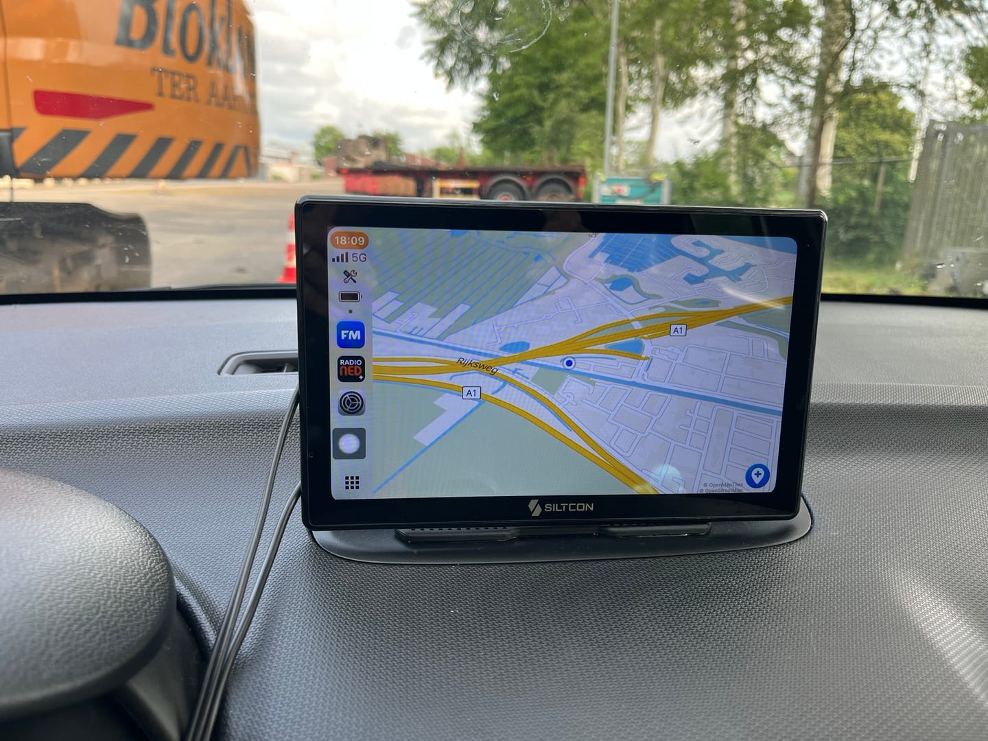 Customer photo review of Siltcon® 9”  Carplay / Android Auto Scherm