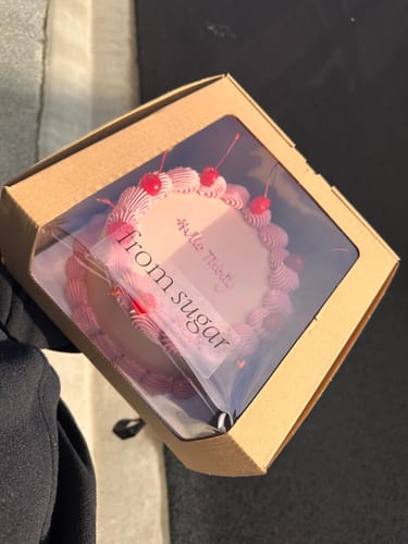 Customer photo review of clara