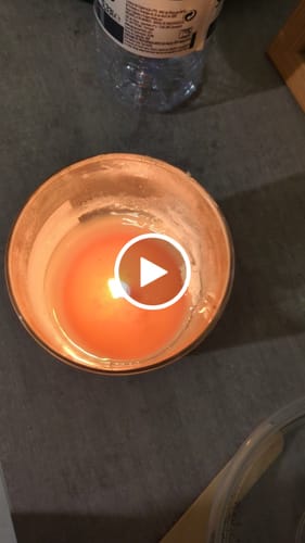 Customer video review of Fragancia PEAR & FREESIA